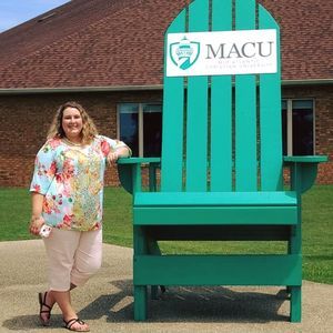 Meet your Posher, Madison